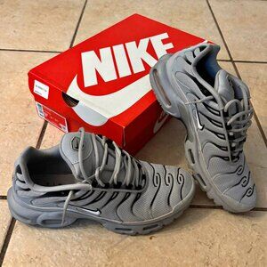 Nike Air Max Plus Wolf Grey 9.5